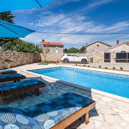 Lamusica Villa Cabrunici